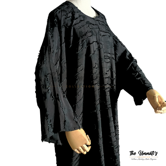 Bisht Textured Abaya - Black